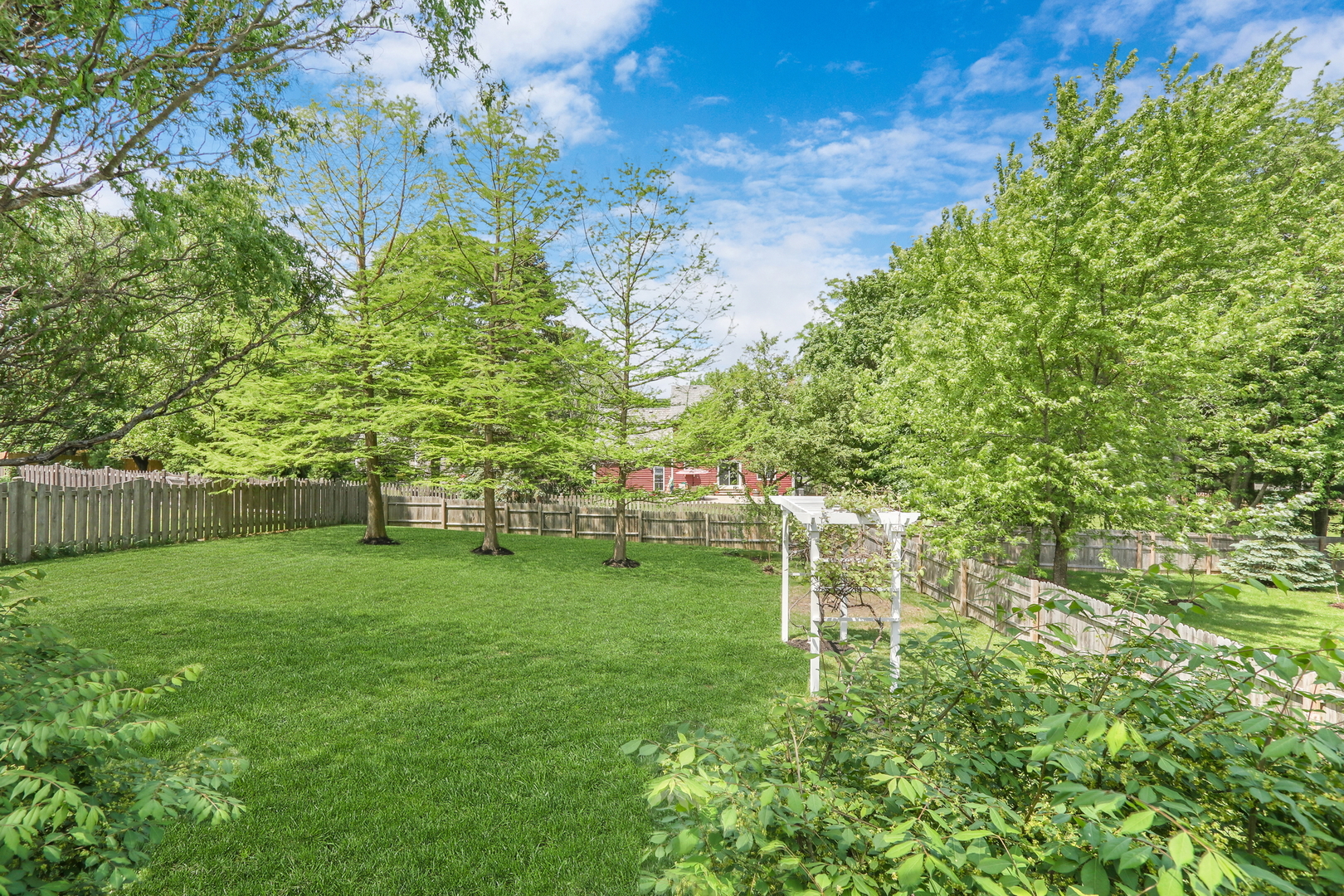 518 Cross Road Gurnee, IL 60031 - Photo 3 of 43