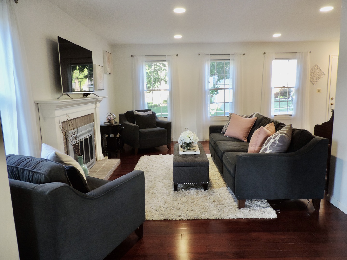 518 Cross Road Gurnee, IL 60031 - Photo 9 of 43