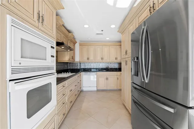 $549,990 | 17031 Boca Club Boulevard, Unit 85A, Boca Raton, FL 33487