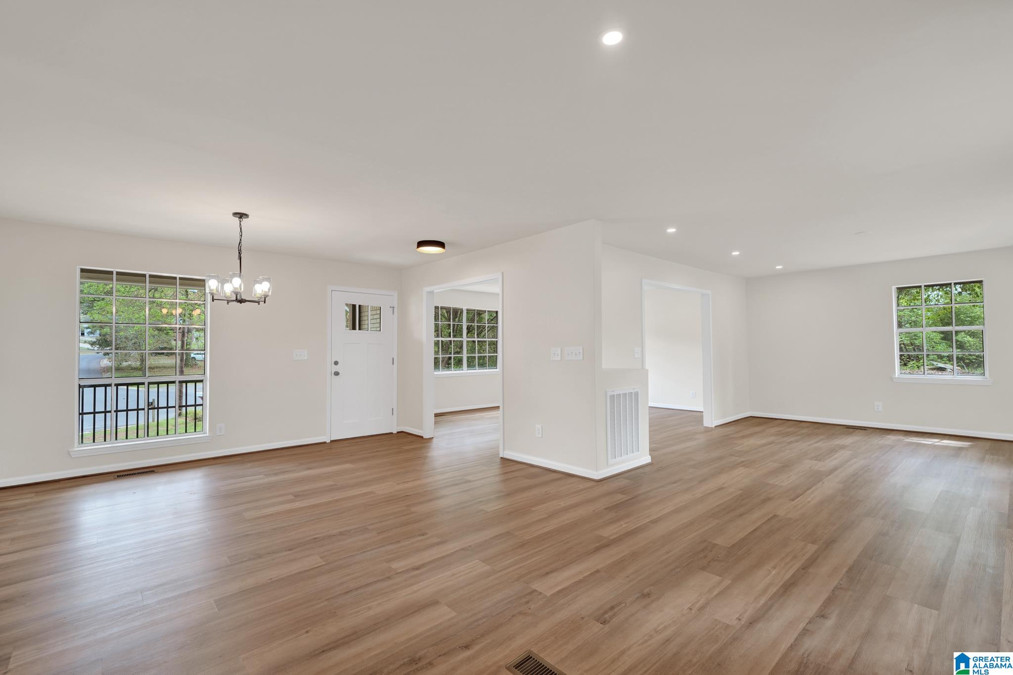 800 3rd Terrace Circle Pleasant Grove, AL 35127 - Photo 5 of 15