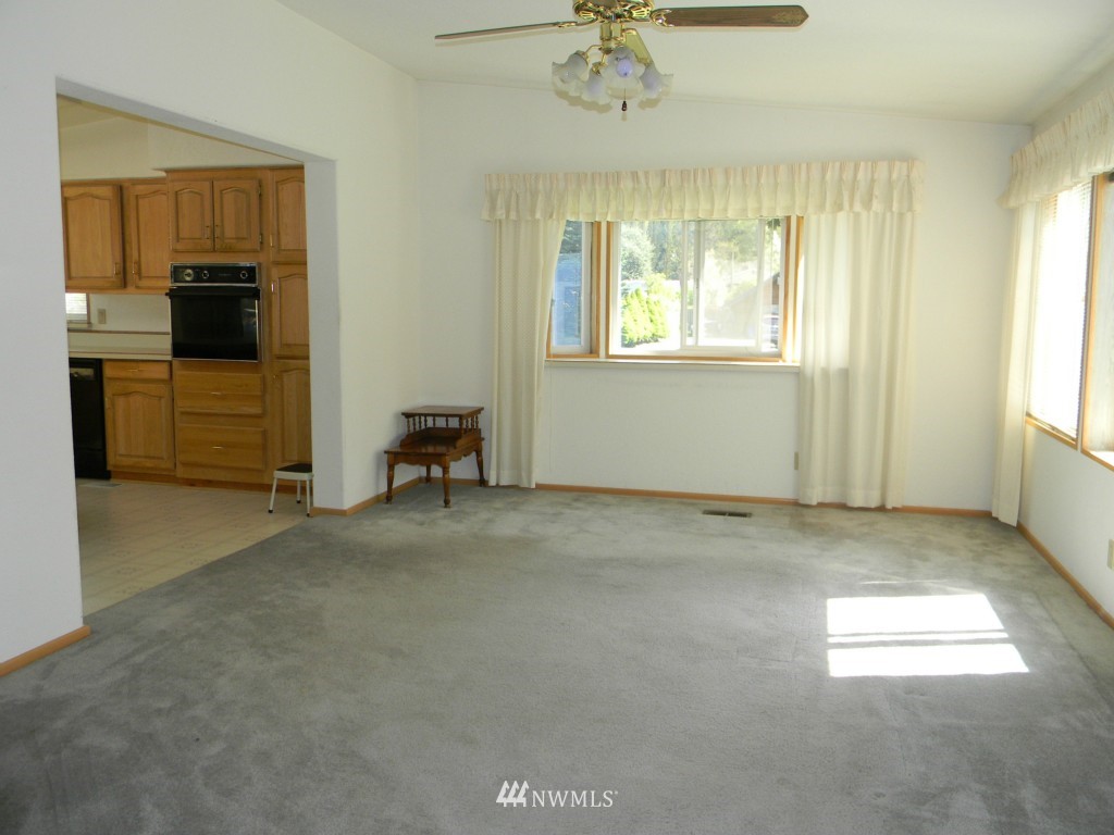 30 Northeast Cherokee Beach Road Belfair, WA 98528 - Photo 7 of 15 Gallery Image 7