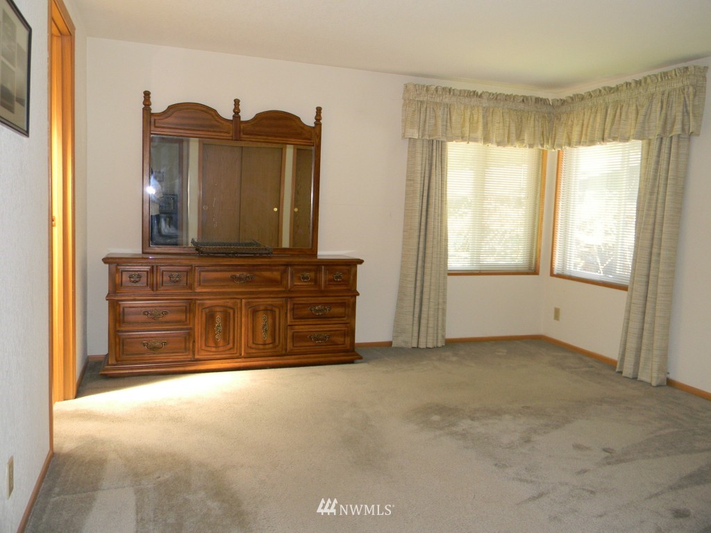 30 Northeast Cherokee Beach Road Belfair, WA 98528 - Photo 10 of 15 Gallery Image 10