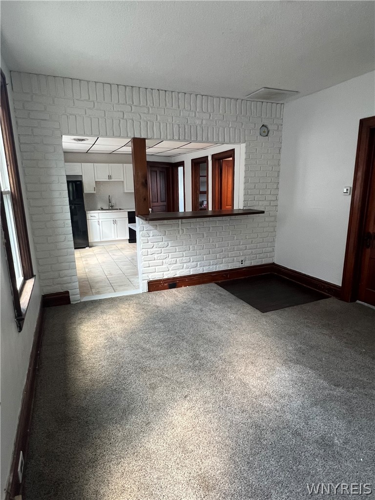 160 Benzinger Street Buffalo, NY 14206 - Photo 29 of 35