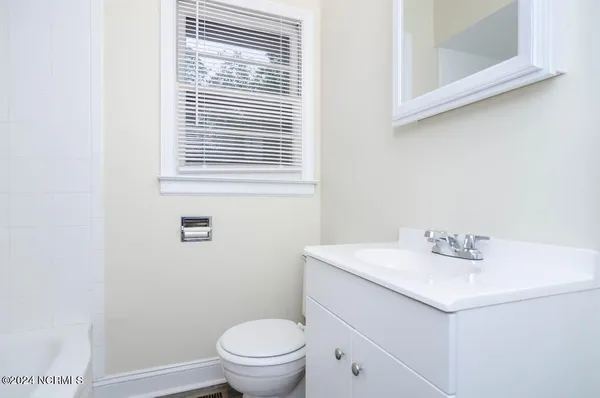 $1,795 | 626 South Kerr Avenue, Wilmington, NC 28403