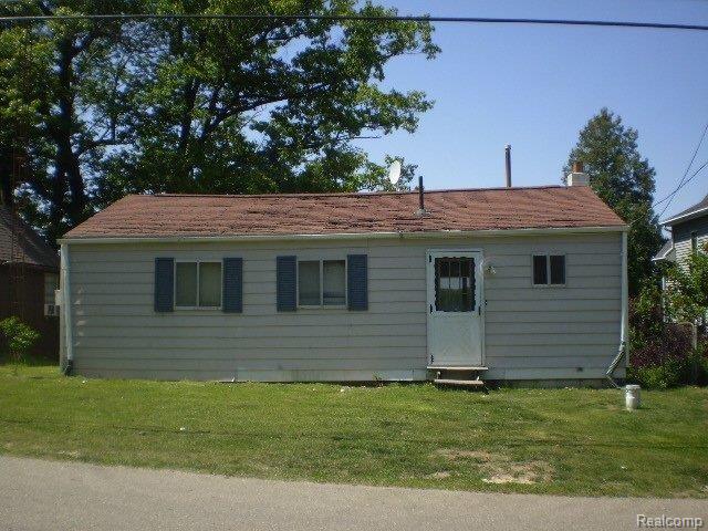 1905 Miles Road Lapeer, MI 48446 - Photo 5 of 5 Rear View of Home