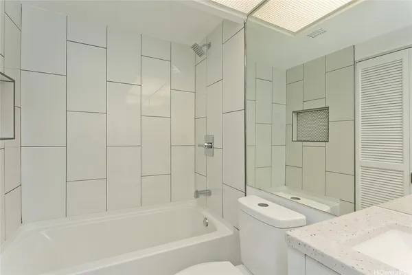 $3,400 | 1212 Nuuanu Avenue, Unit 607, Honolulu, HI 96817