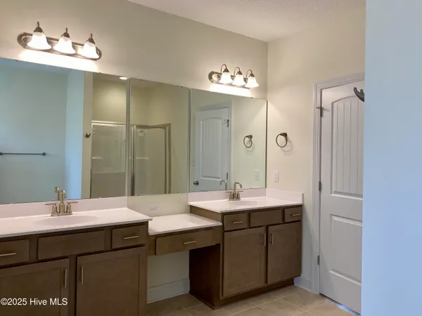 $404,000 | 1870 Olde Towne Pointe Boulevard, Jacksonville, NC 28546