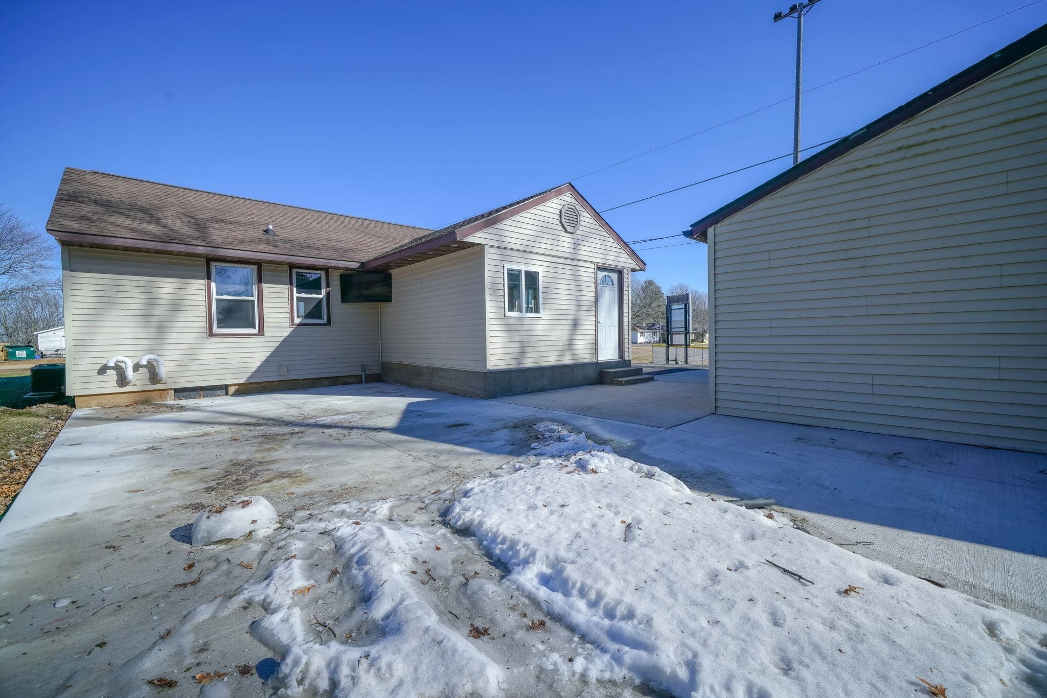 801 West Fulton Street Polo, IL 61064 - Photo 26 of 31