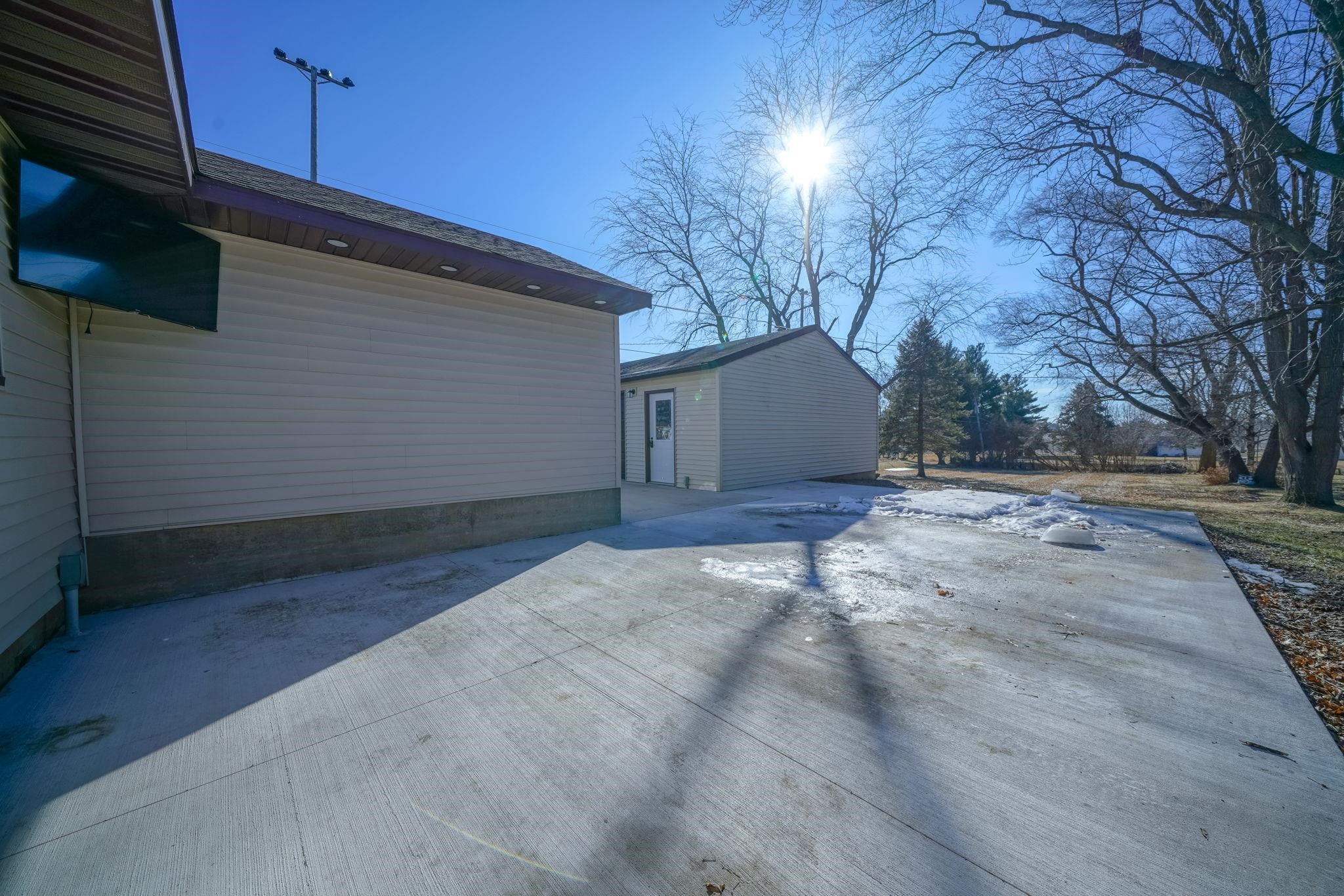 801 West Fulton Street Polo, IL 61064 - Photo 27 of 31