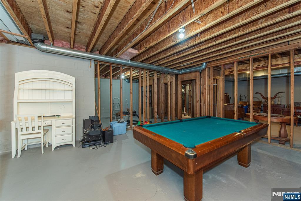 37 Thomas Wayne, NJ 07470 - Photo 12 of 32