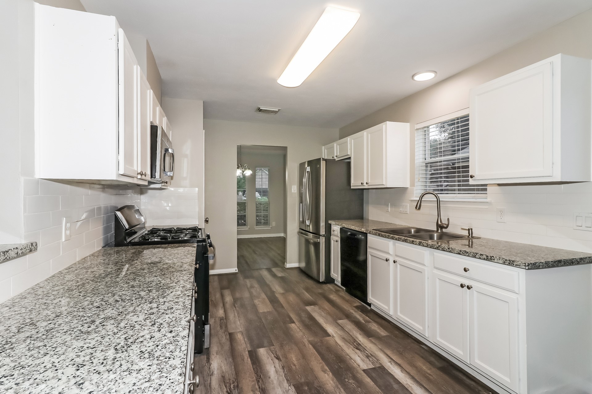 4023 Ashview Lane Fresno, TX 77545 - Photo 8 of 22