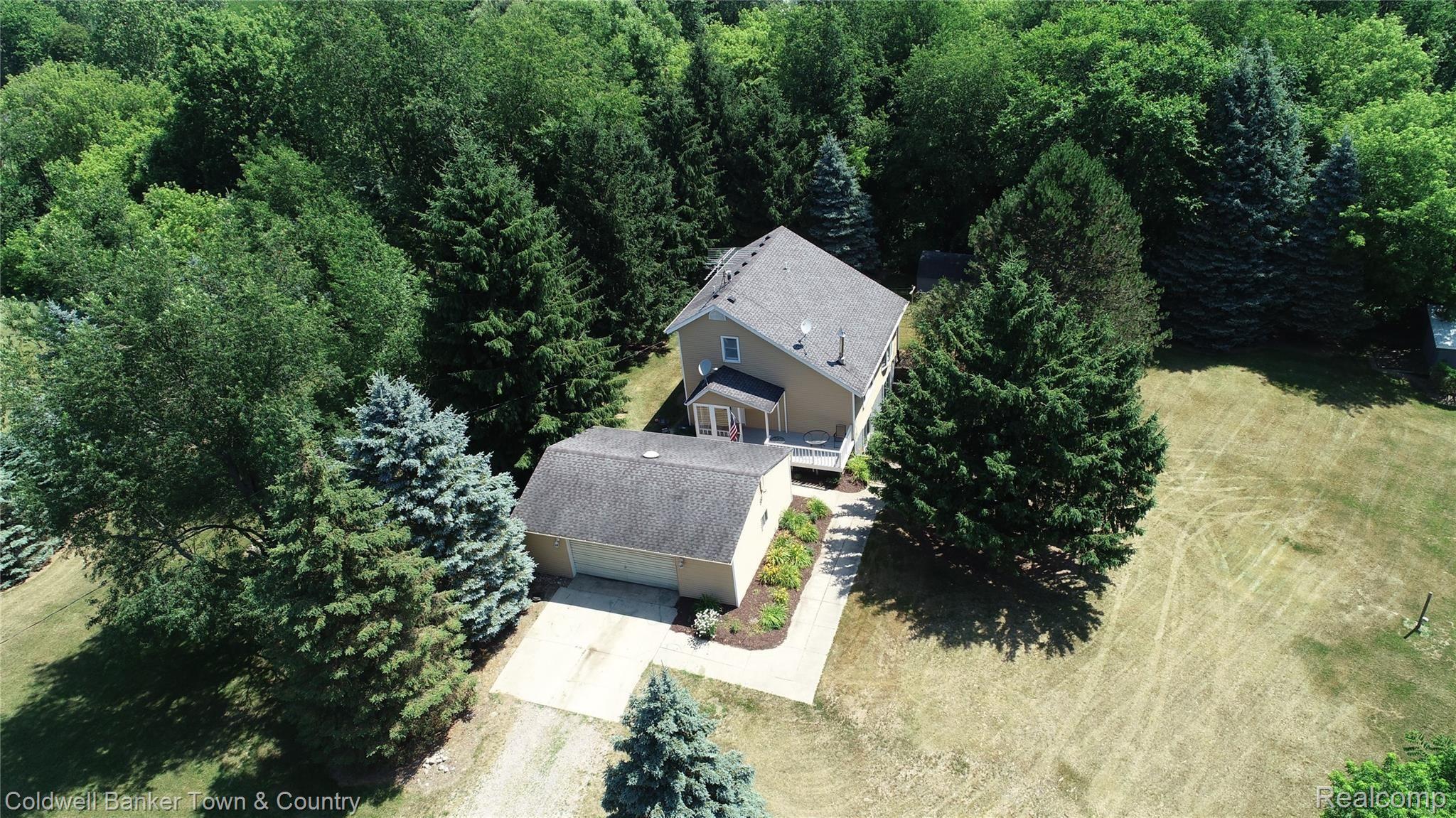 5359 Chase Lake Road Fowlerville, MI 48836 - Photo 1 of 31 DJI_0561.jpg