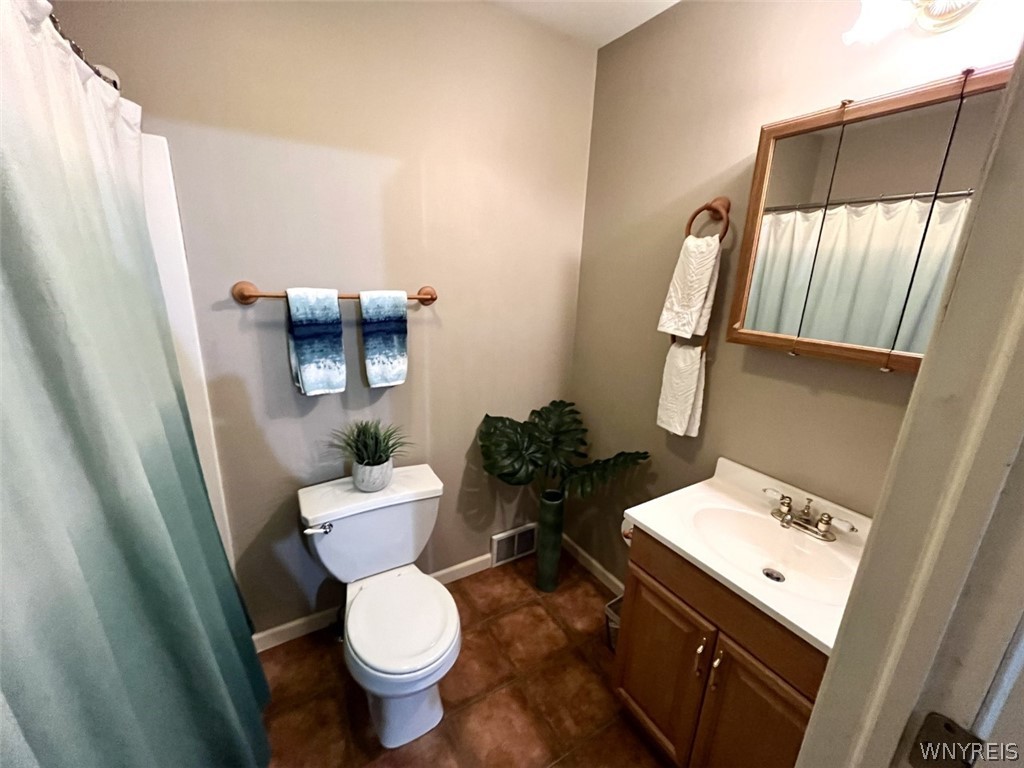 3454 Murphy Road Newfane, NY 14108 - Photo 24 of 28 2nd floor bath