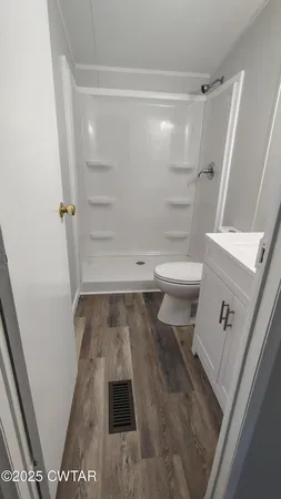 a view of a walk in closet