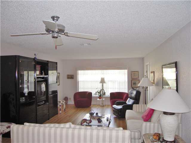 9820 Hydrangea Tree Way, Unit B Boynton Beach, FL 33436 - Photo 4 of 16 Additional Photo