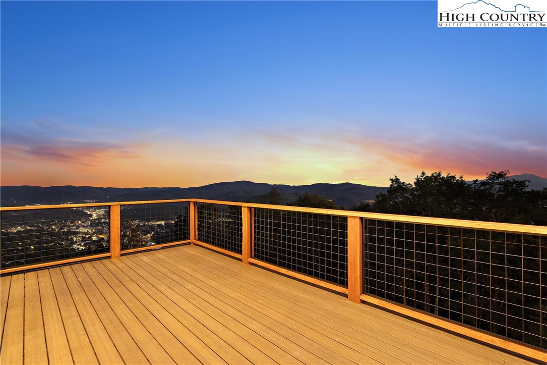 1180 Pinnacle Drive Boone, NC 28607 - Photo 3 of 50 Gallery Image 3