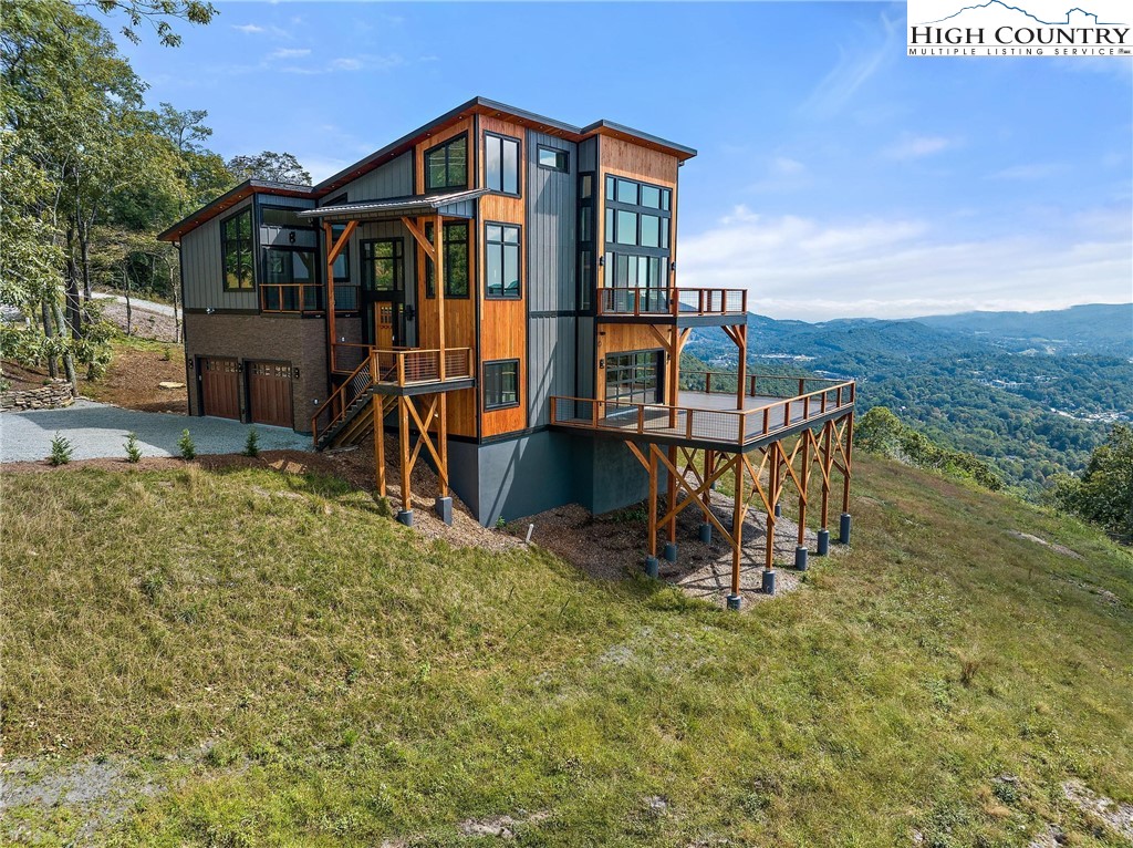 1180 Pinnacle Drive Boone, NC 28607 - Photo 32 of 50 Gallery Image 32