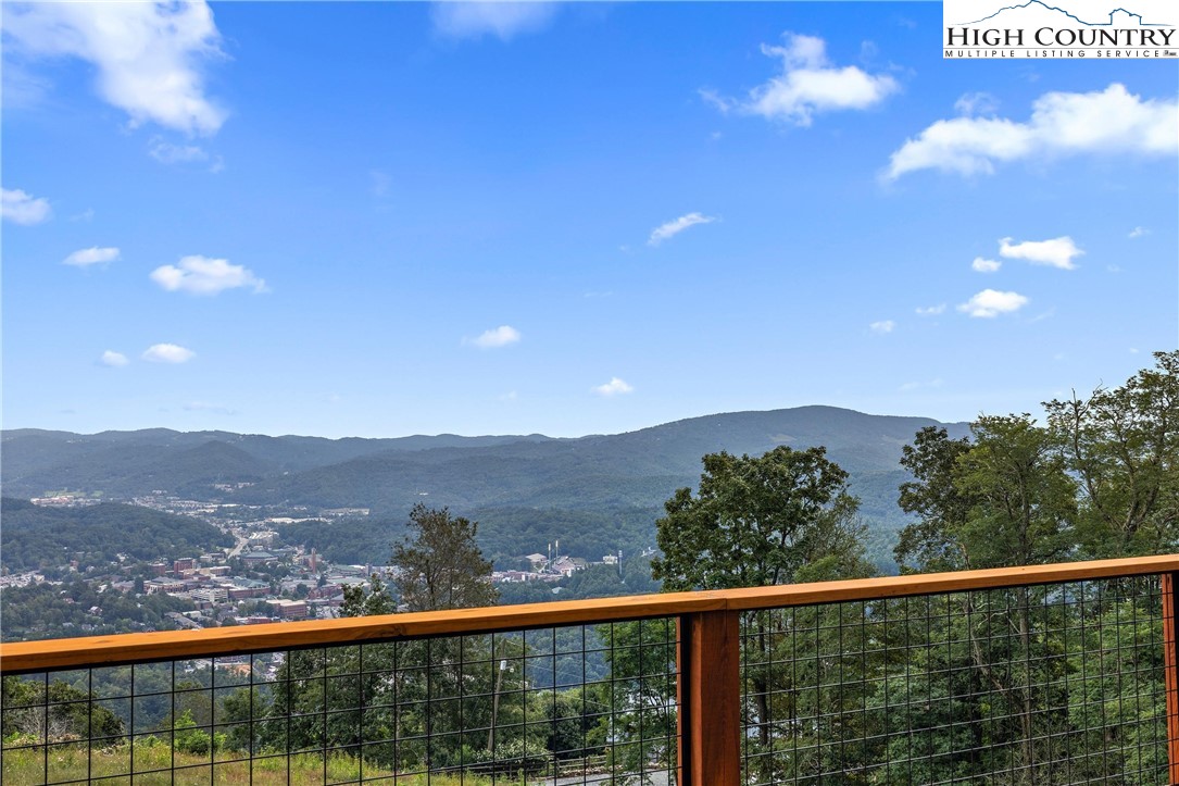 1180 Pinnacle Drive Boone, NC 28607 - Photo 6 of 50 Gallery Image 6