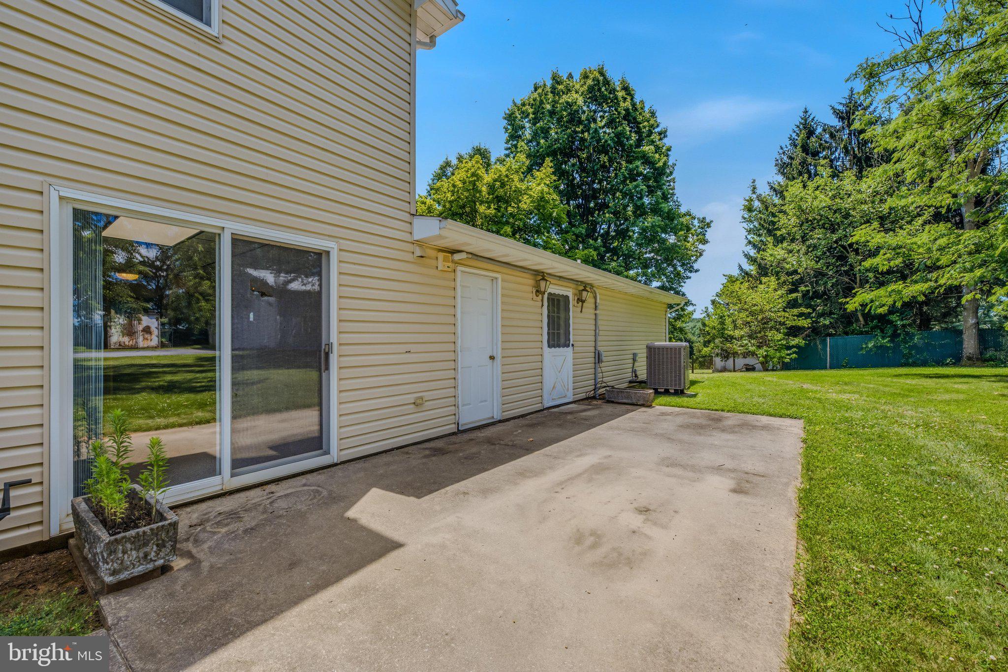 11728 White Hall Road Smithsburg, MD 21783 - Photo 49 of 71 Back Patio & Yard