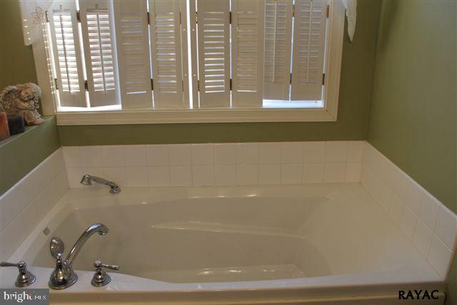 191 Squire Way Hanover, PA 17331 - Photo 20 of 27 Gallery Image 20
