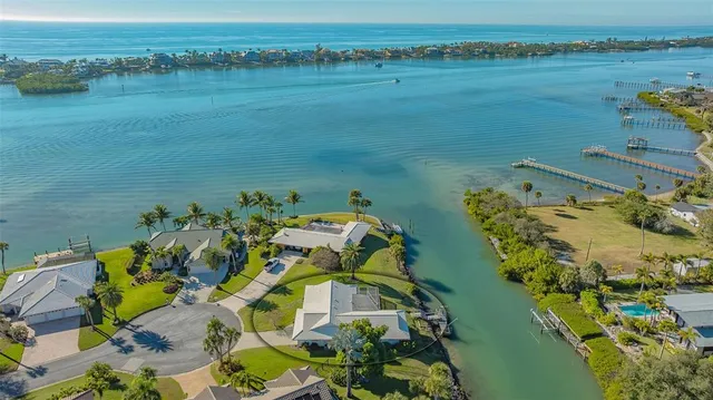 $1,100,000 | 475 Picasso Drive, Nokomis, FL 34275