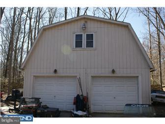 13 Wheatsheaf Road Shamong, NJ 08088 - Photo 4 of 12 Garage