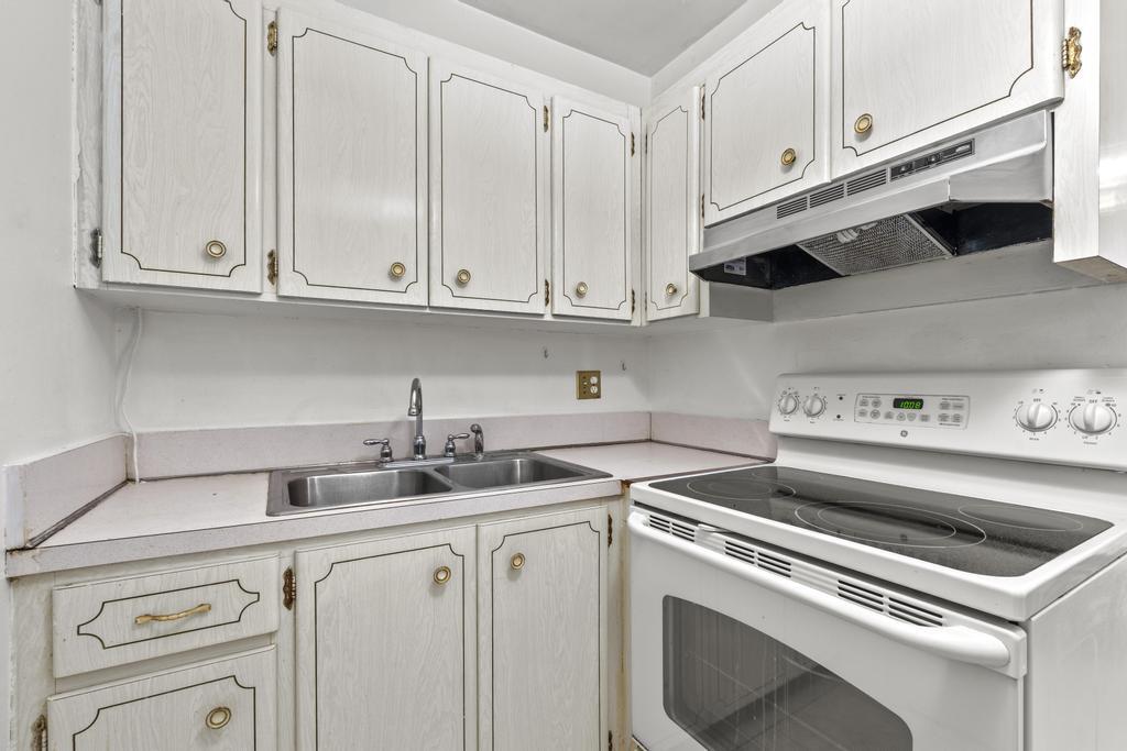 350 South Cypress Road, Unit 502 Pompano Beach, FL 33060 - Photo 14 of 36 DSC07572