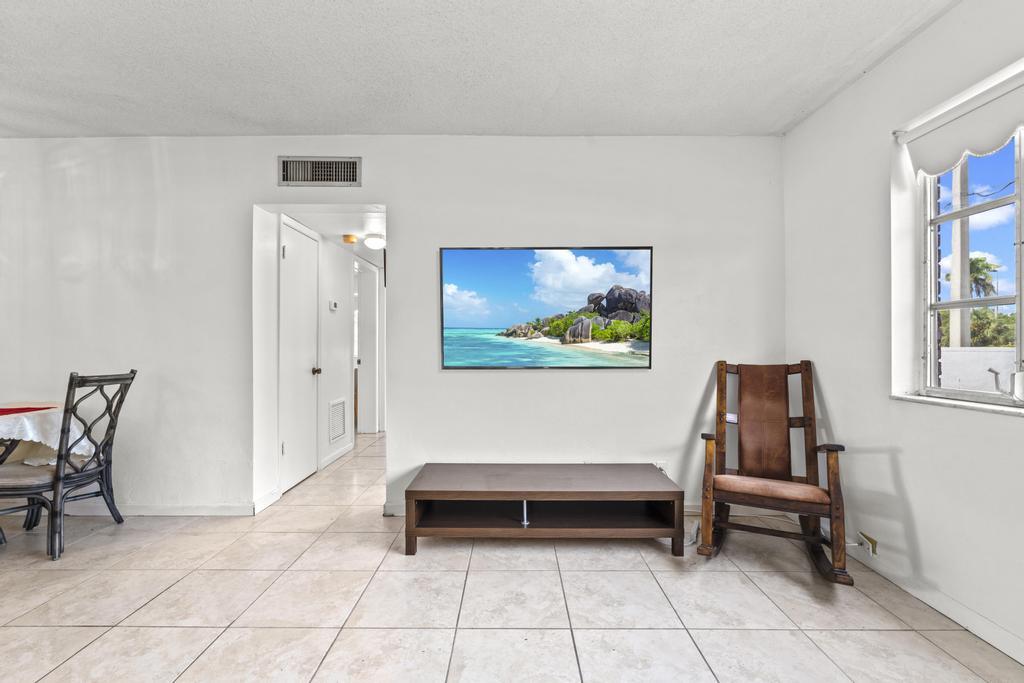 350 South Cypress Road, Unit 502 Pompano Beach, FL 33060 - Photo 8 of 36 DSC7553