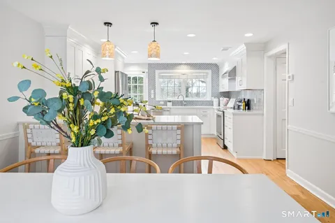 $1,348,000 | 1091 Round Hill Road, Fairfield, CT 06824