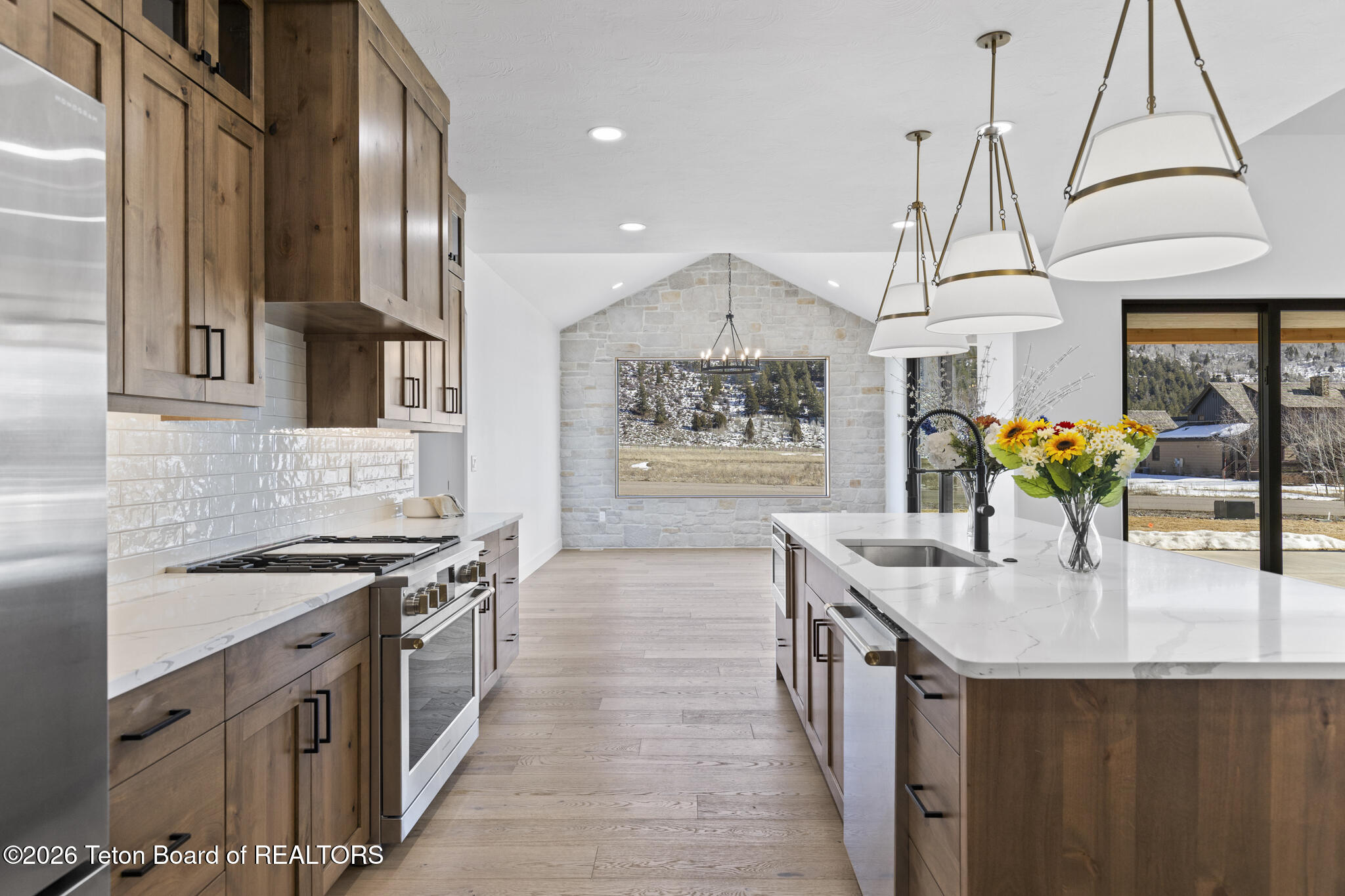 6373 Snow Goose Circle Victor, ID 83455 - Photo 13 of 59 11 Kitchen