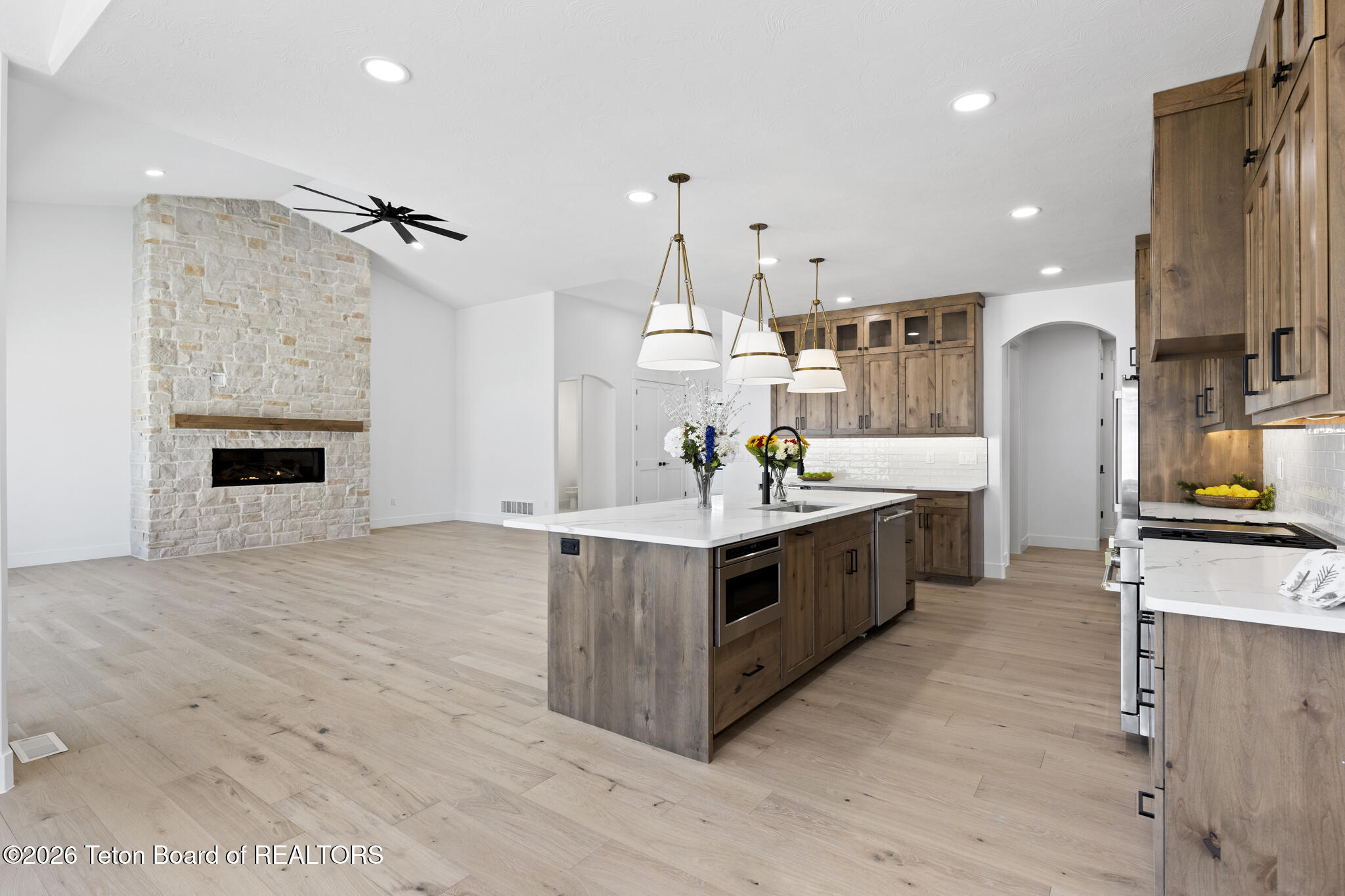 6373 Snow Goose Circle Victor, ID 83455 - Photo 14 of 59 11.1 Kitchen