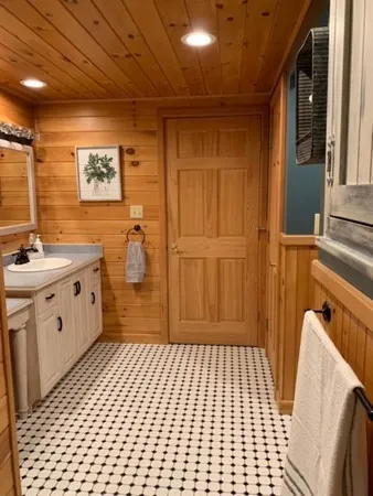 $589,000 | 358 7 Islands Road, Mapleton, ME 04757
