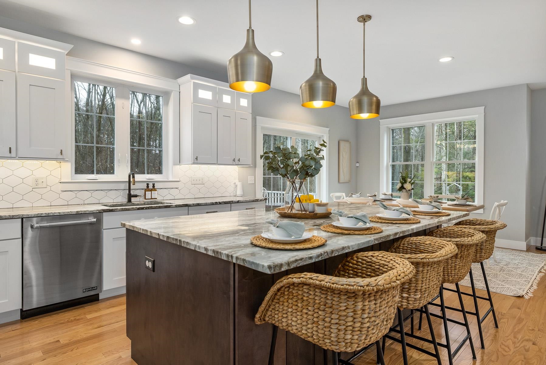 7 Jacqueline Way Stratham, NH 03885 - Photo 11 of 40 Gallery Image 11