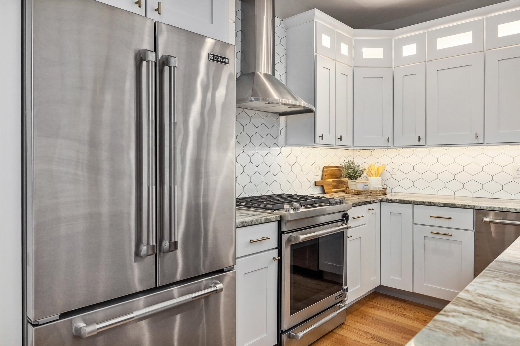 7 Jacqueline Way Stratham, NH 03885 - Photo 13 of 40 Gallery Image 13