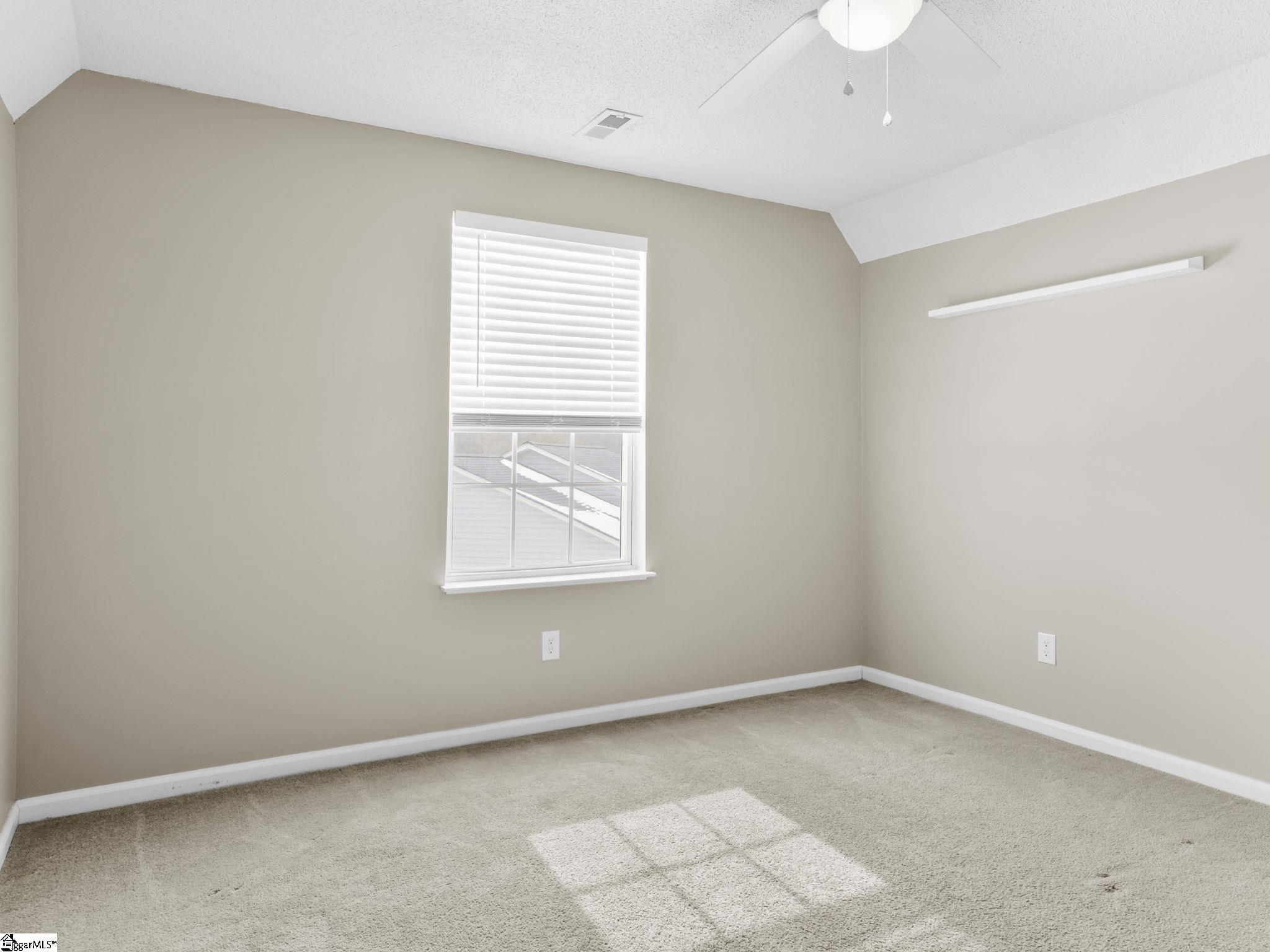 131 Wild Berry Court Boiling Springs, SC 29316 - Photo 15 of 36