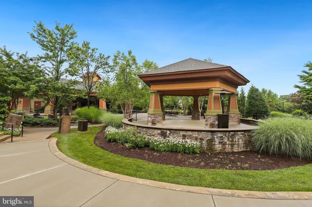 $528,000 | 91 Denison Street, Fredericksburg, VA 22406