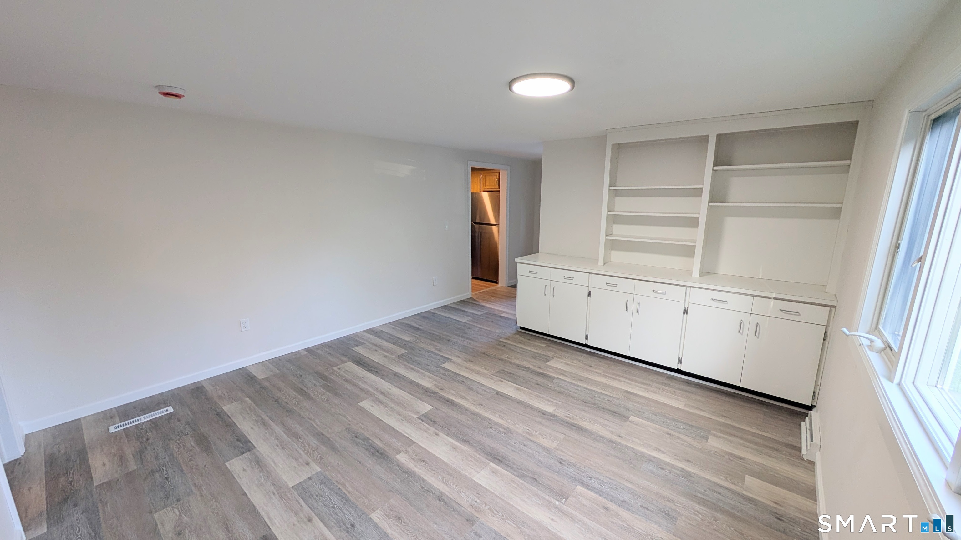 21 Rondy Lane East Hartford, CT 06108 - Photo 6 of 28
