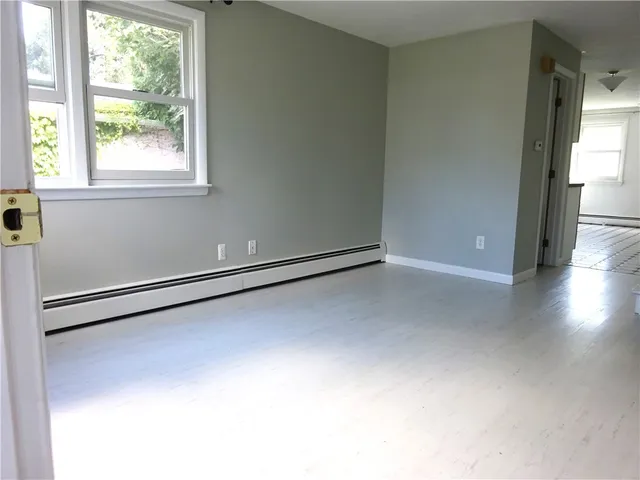 $2,200 | 3 Southmayd Street, Unit A, Newport, RI 02840