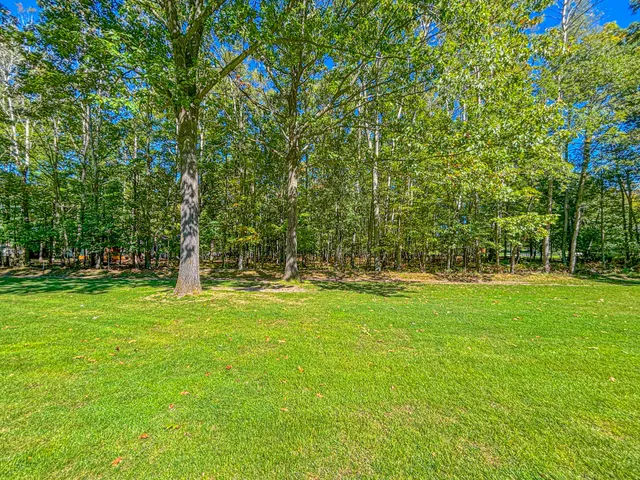 $8,000 | 9861 Sunset Drive, Unit 305, Stanwood, MI 49346