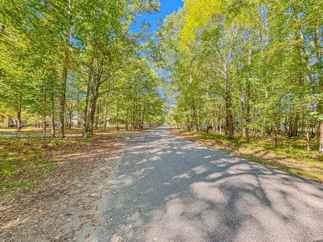 $8,000 | 9861 Sunset Drive, Unit 305, Stanwood, MI 49346