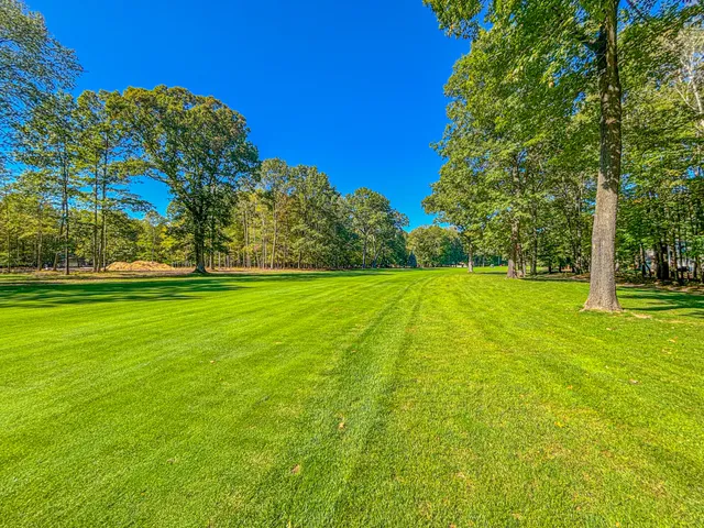 $8,000 | 9861 Sunset Drive, Unit 305, Stanwood, MI 49346