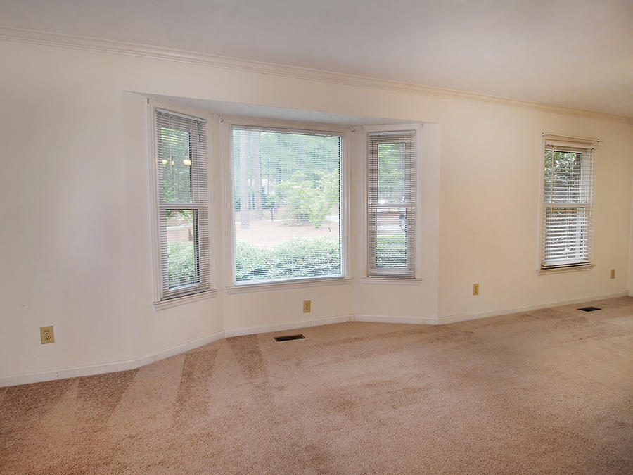 485 South Bethesda Road Southern Pines, NC 28387 - Photo 4 of 28 living2