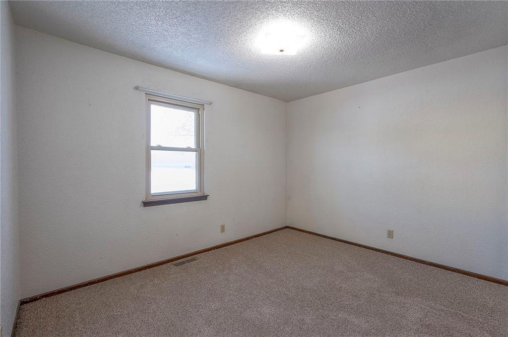 706 South 9th Street Edwardsville, KS 66111 - Photo 20 of 29