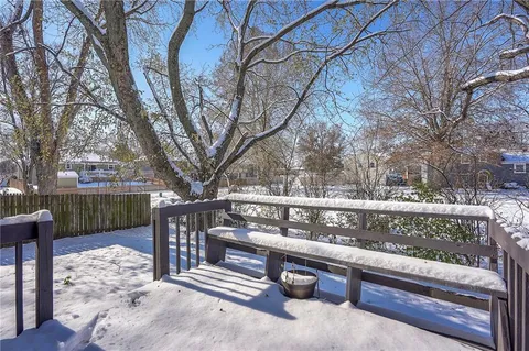 $225,000 | 706 South 9th Street, Edwardsville, KS 66111