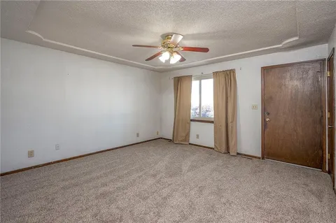 $225,000 | 706 South 9th Street, Edwardsville, KS 66111