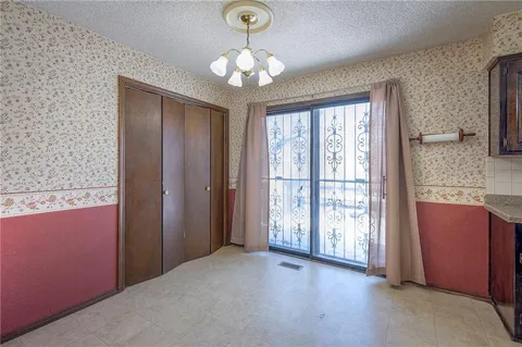 $225,000 | 706 South 9th Street, Edwardsville, KS 66111