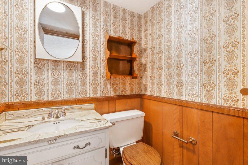 6308 Wayles Street Springfield, VA 22150 - Photo 20 of 36