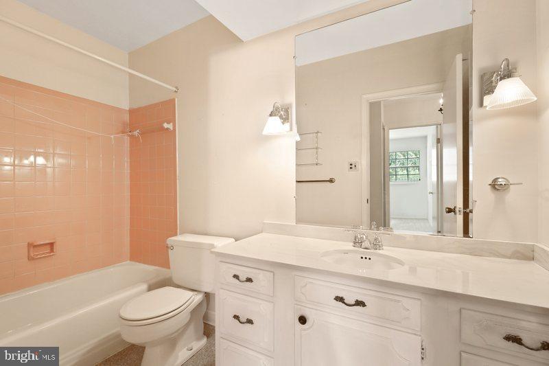 6308 Wayles Street Springfield, VA 22150 - Photo 25 of 36