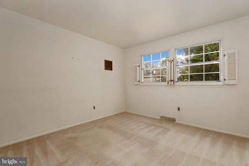 6308 Wayles Street Springfield, VA 22150 - Photo 26 of 36
