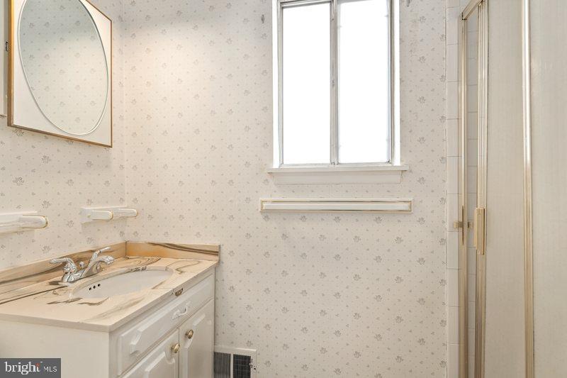 6308 Wayles Street Springfield, VA 22150 - Photo 33 of 36